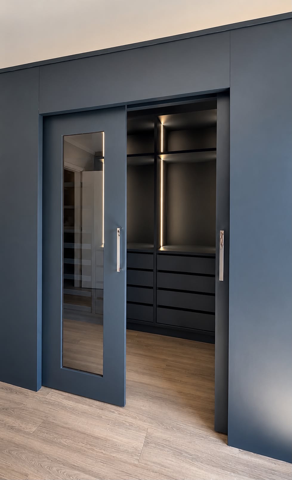 Quarto planejado pequeno: ideias para apartamentos em Campinas